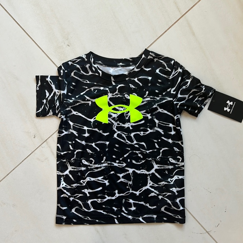 Under Armour boys tee